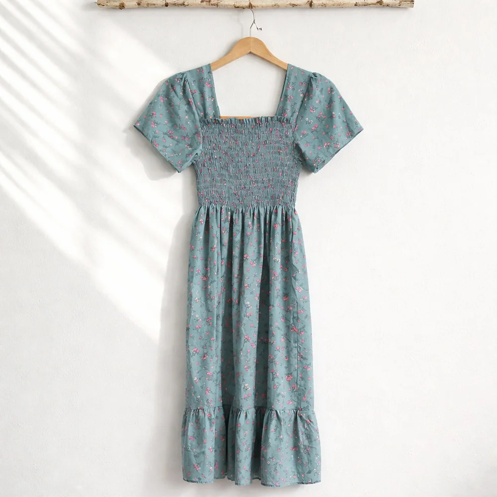 0125 Beautiful blue cottage-core dress with pink posies. Size- S/M - Picture 2 of 8